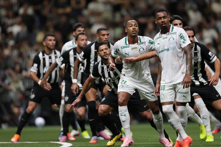 Atlético-MG e Palmeiras ficam no empate na estreia do Brasileirão