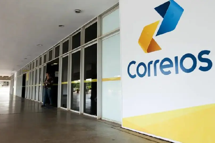 Correios projetam 10 mil demissões voluntárias para suprir rombo