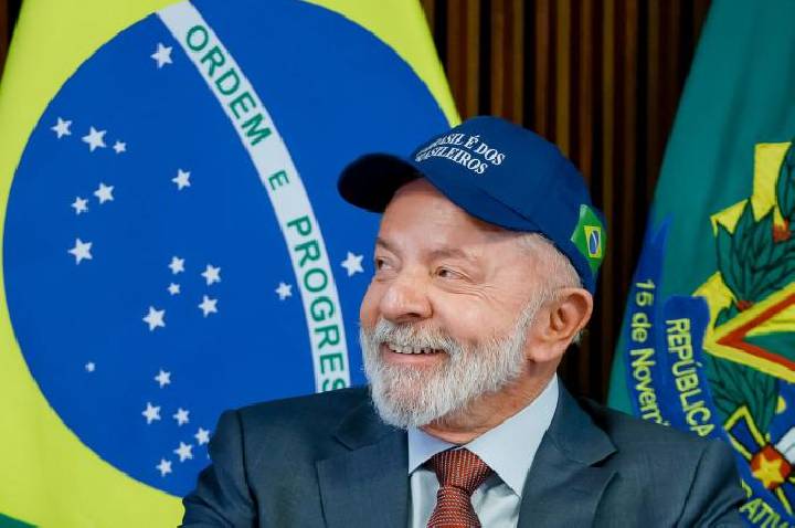 Governo Lula termina ano com desaprovação de 50,9% e aprovação de 45,6%, diz Paraná Pesquisas