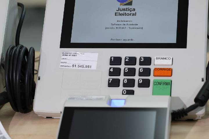 TSE propõe novas regras e recebe sugestões sobre eleições de 2026