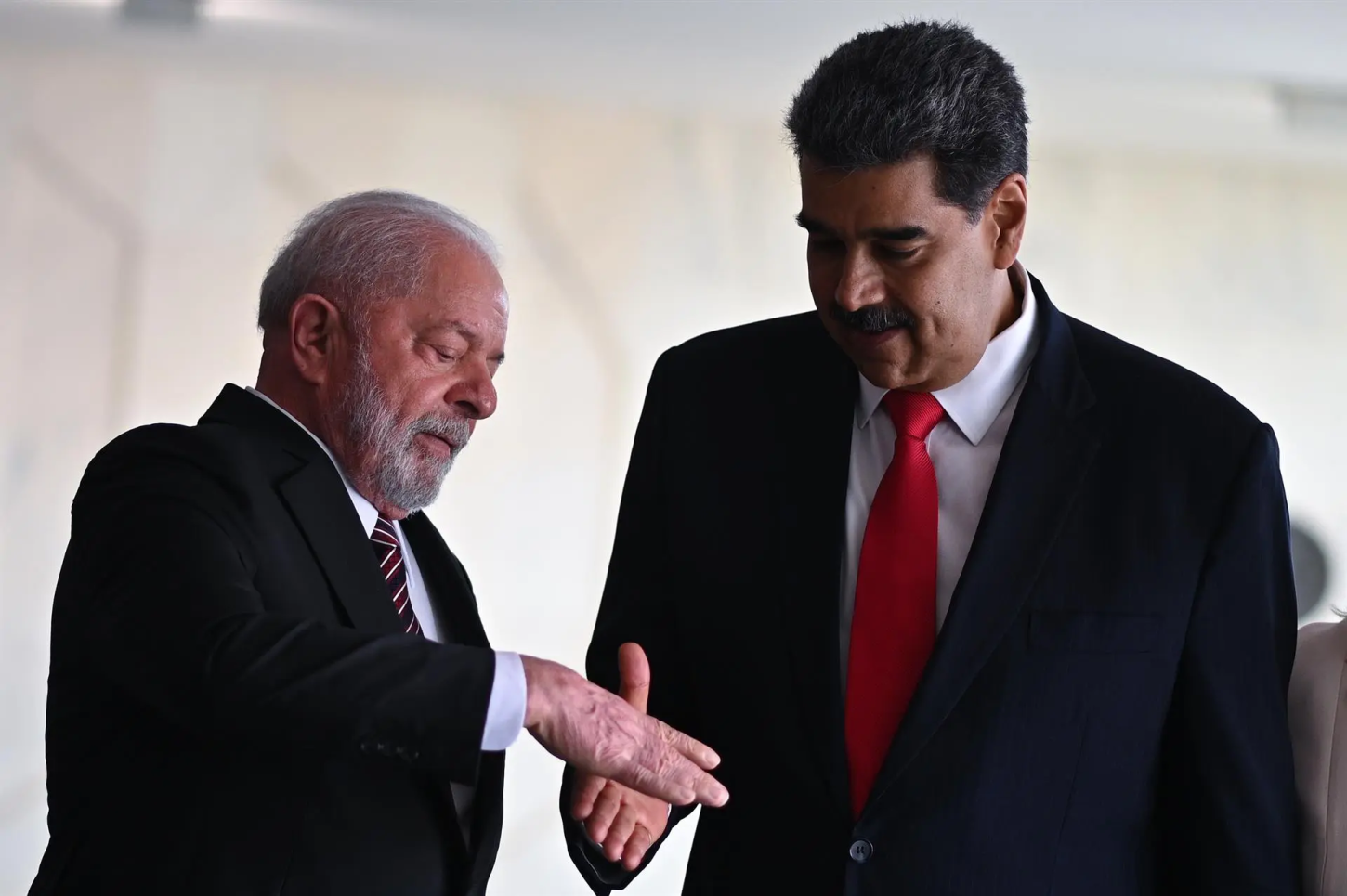 Governo Lula não assina texto de países do Mercosul que pede democracia na Venezuela