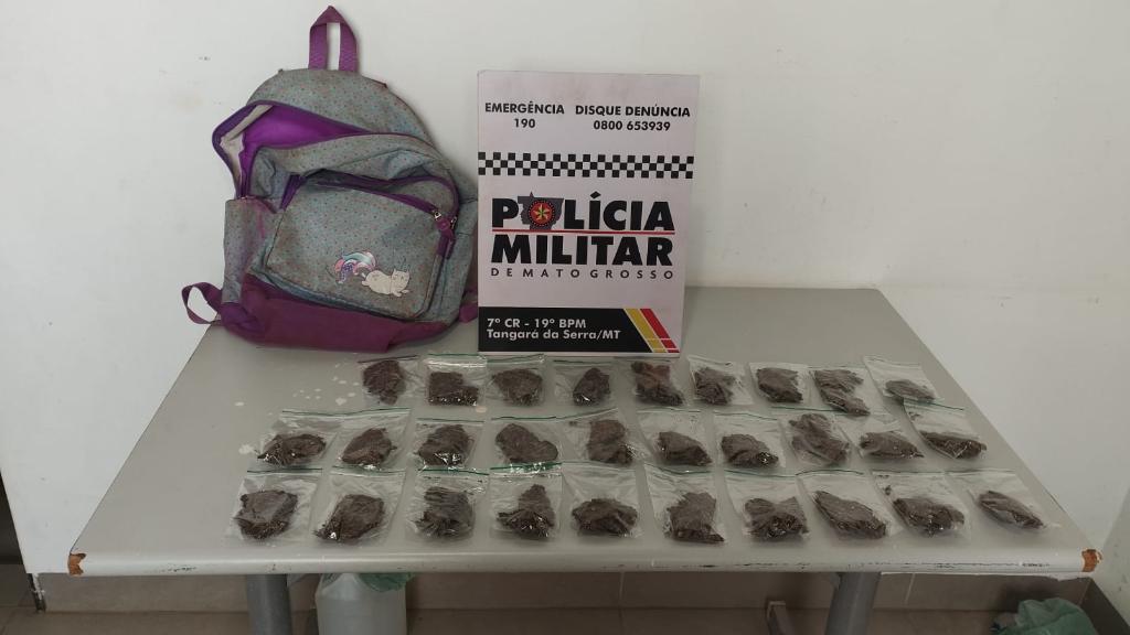 PM detém cinco pessoas por tráfico de drogas e apreende 72 porções de entorpecentes em Tangará da Serra
