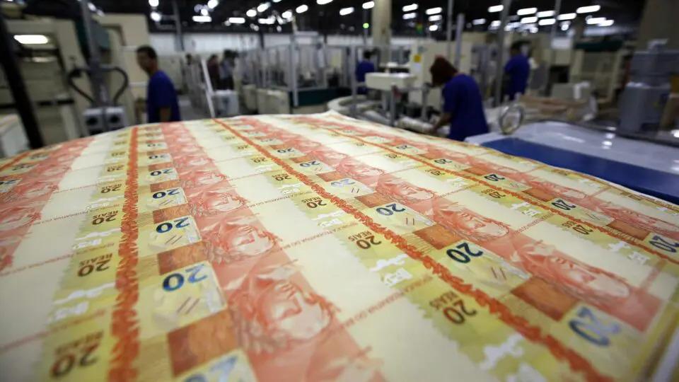 Tesouro informa que dívida pública chegou a R$ 8,6 tri e pode fechar em mais de R$ 10 tri até fim de 2026