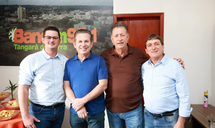 Governador Mauro Mendes concede entrevista à Band FM Tangará da Serra e destaca investimentos históricos em Mato Grosso